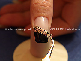 Pegatina con diseño de tigre y pinzeta