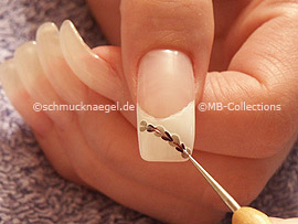 nail art pen de color rojo oscuro y el spot-swirl