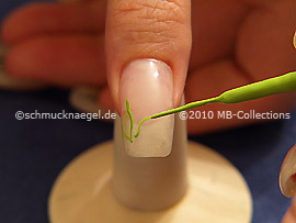 Nail art liner en verde claro
