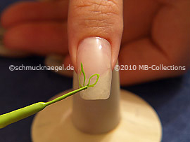 Nail art liner en verde claro