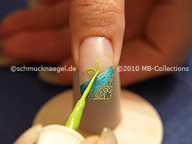 Nail art liner de color verde claro