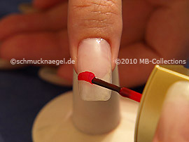 Esmalte de color rojo