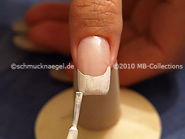 Esmalte de color blanco