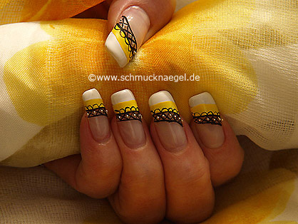 Diseño de uñas con nail art bouillons