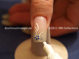 Nail art pen de azul gris