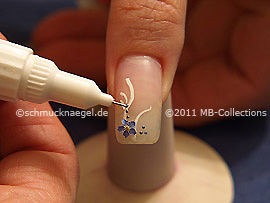 Nail art pen de azul gris