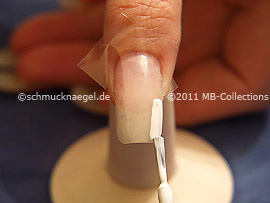 Esmalte de color blanco