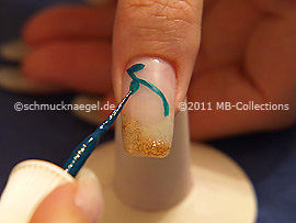 Nail art liner de color verde oscuro