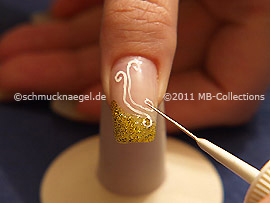 Nail art liner de color blanco