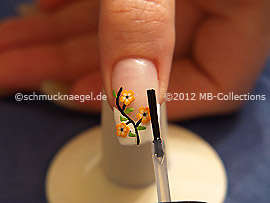 Al fin utilice el esmalte transparente