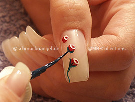 nail art liner de color verde oscuro