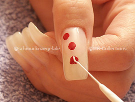 nail art liner de color blanco