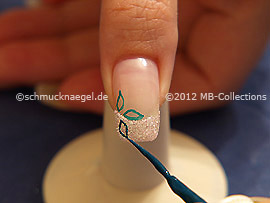 Nail art liner de color verde oscuro