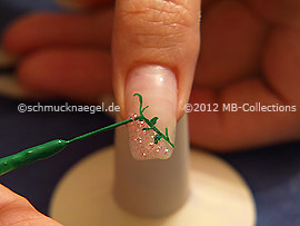 Nail art liner de color verde oscuro