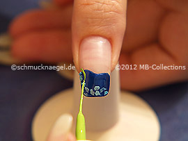 Nail art liner de color verde claro