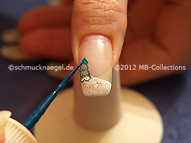 Nail art liner de color verde oscuro