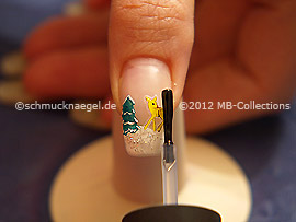 Al fin utilice el esmalte transparente