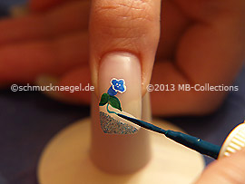 Nail art liner de color verde oscuro