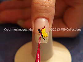 Nail art liner de color fucsia