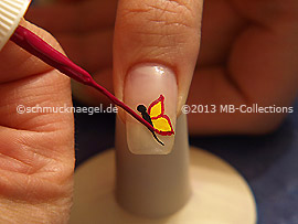 Nail art liner de color fucsia