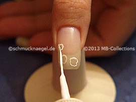 Nail art liner de color blanco