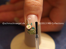 Al fin utilice el esmalte transparente