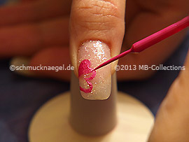 Esmalte de color fucsia