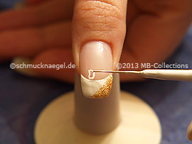 Nail art liner de color blanco y rojo