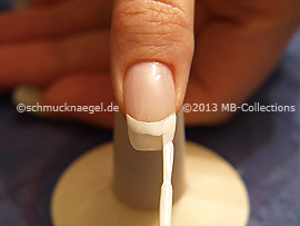 Esmalte de color blanco