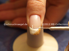 Nail art liner de color blanco y rojo