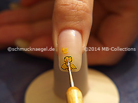 Spot-swirl y perlitas para uñas