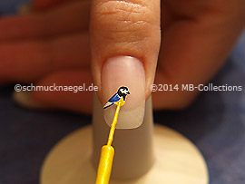 Nail art liner de color amarillo