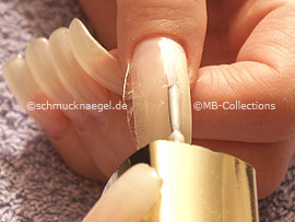 esmalte de color beige claro