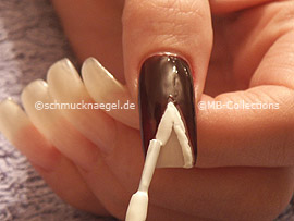 esmalte de color blanco