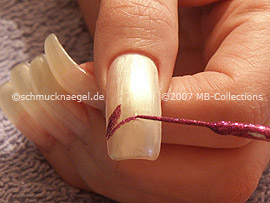 nail art liner de color fucsia-glitter