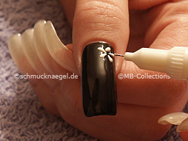 nail art pen de color blanco