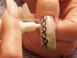nail art pen de color blanco