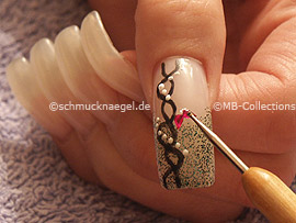 esmalte transparente, spot-swirl y piedras strass