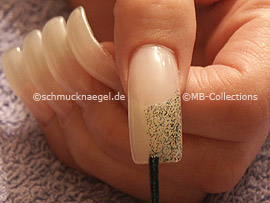 esmalte de color verde-glitter