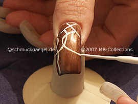nail art liner de color blanco