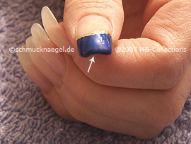Nail art pen de color azul oscuro