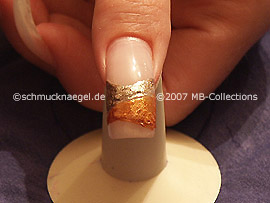 esmalte de color marrón