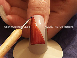 spot-swirl, esmalte transparente y piedras strass