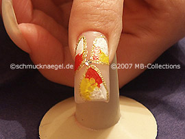 esmalte transparente, spot-swirl y piedra strass cuadrada