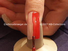 esmalte de color rojo