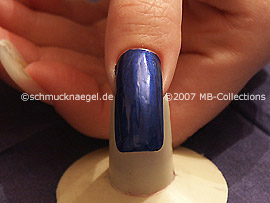 nail art pen de color azul oscuro