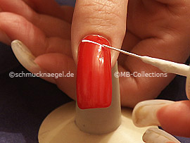 Nail art liner de color blanco