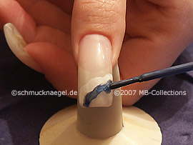 Nail art pen de color azul gris