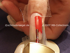 Esmalte de color rojo