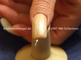 Esmalte de color beige claro